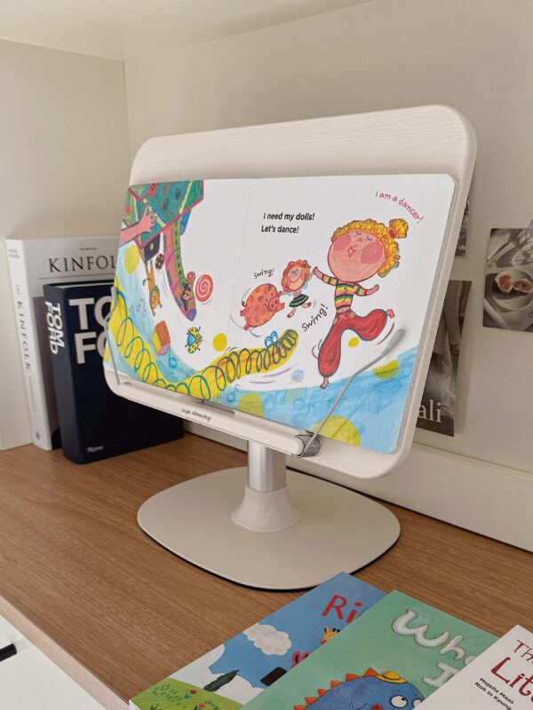 BOOKHOLDER 讓孩子用「對的角度」讀第一本書