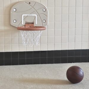 PLAYBASKETBALL自由調整高度，沒有使用限制，能長期陪伴孩子